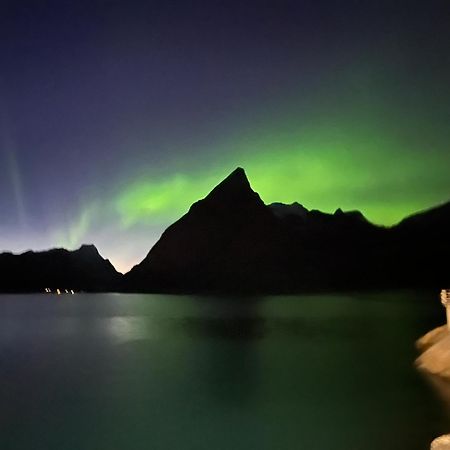 Lofoten Suite Apartments - Rostad Retro Rorbuer 雷讷 外观 照片