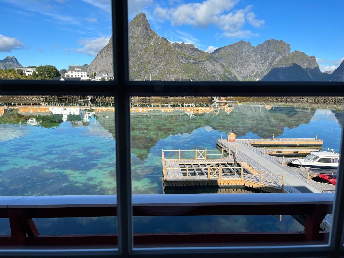 Lofoten Suite Apartments - Rostad Retro Rorbuer 雷讷 外观 照片