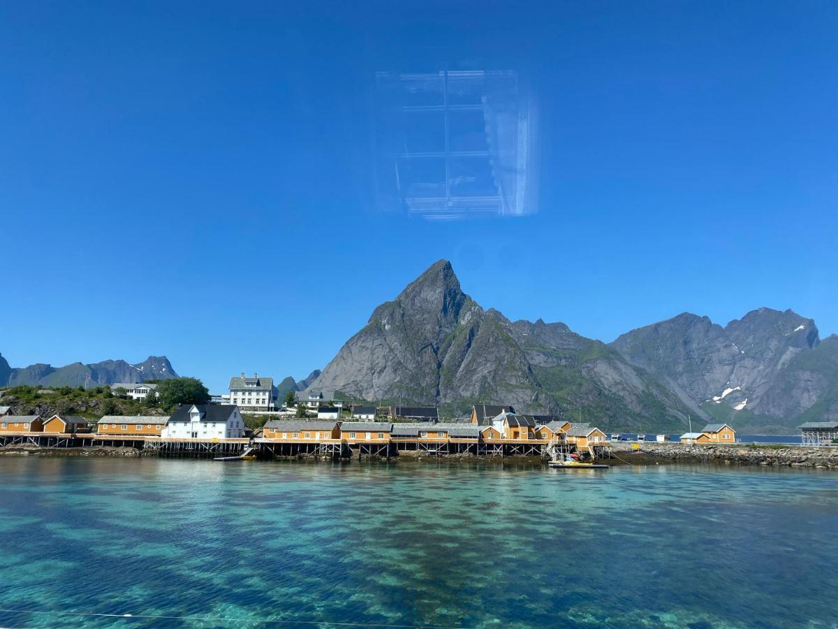 Lofoten Suite Apartments - Rostad Retro Rorbuer 雷讷 外观 照片