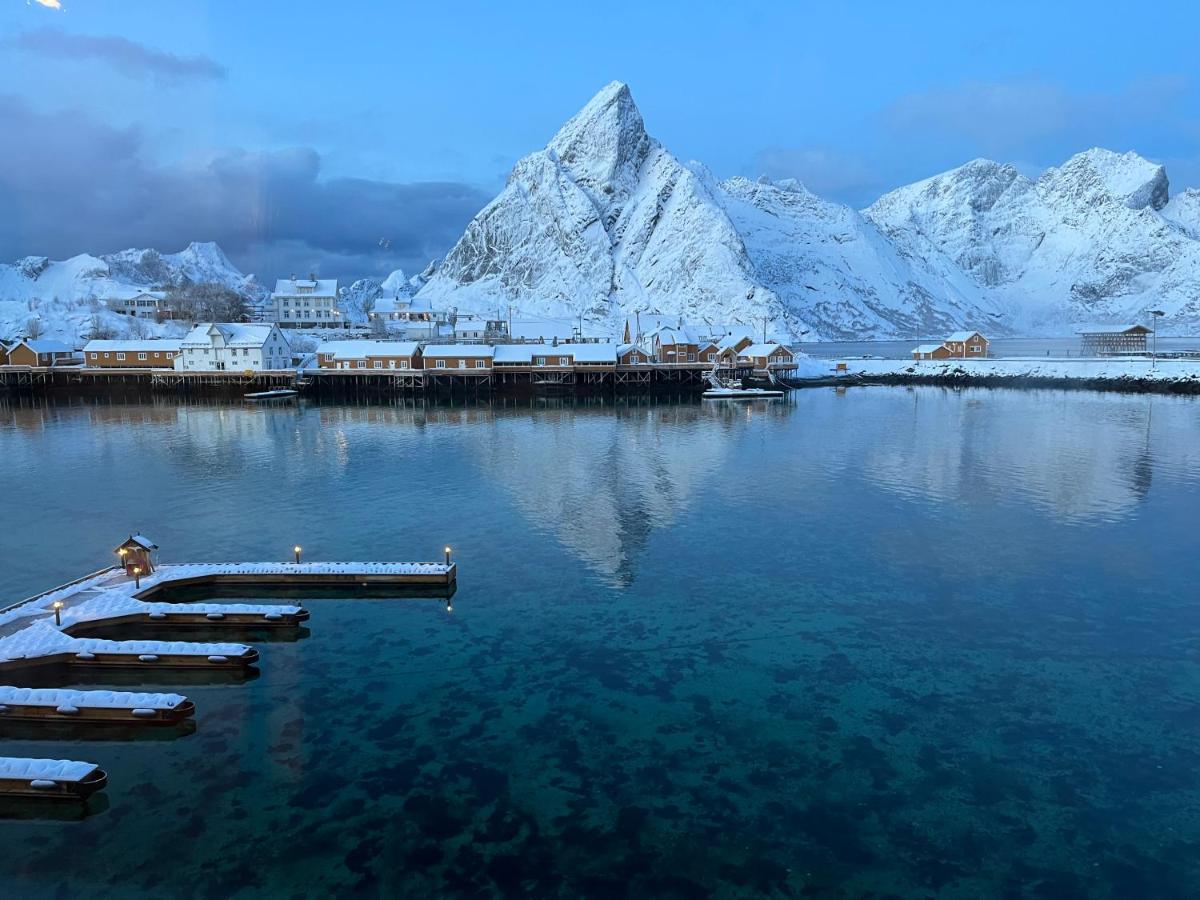 Lofoten Suite Apartments - Rostad Retro Rorbuer 雷讷 外观 照片