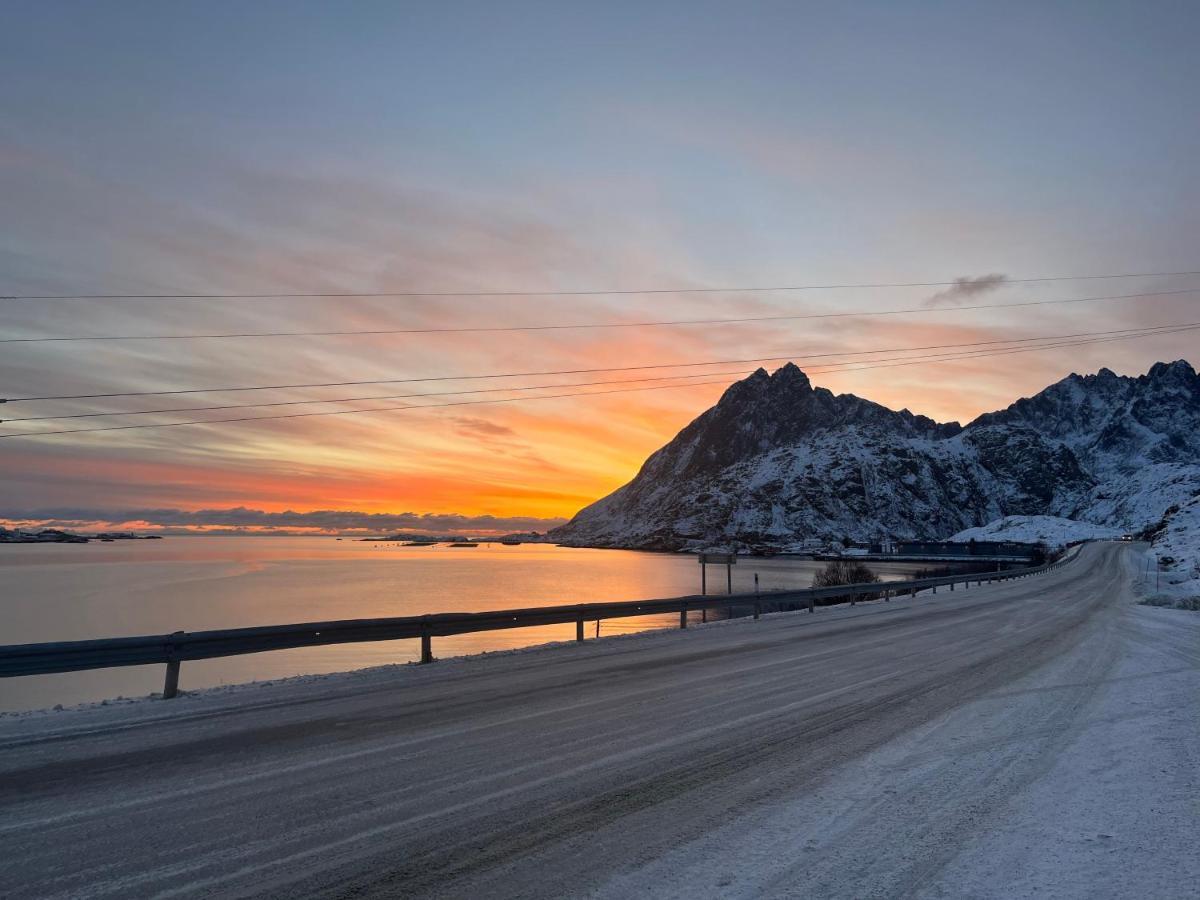 Lofoten Suite Apartments - Rostad Retro Rorbuer 雷讷 外观 照片