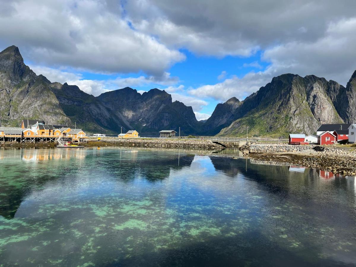 Lofoten Suite Apartments - Rostad Retro Rorbuer 雷讷 外观 照片