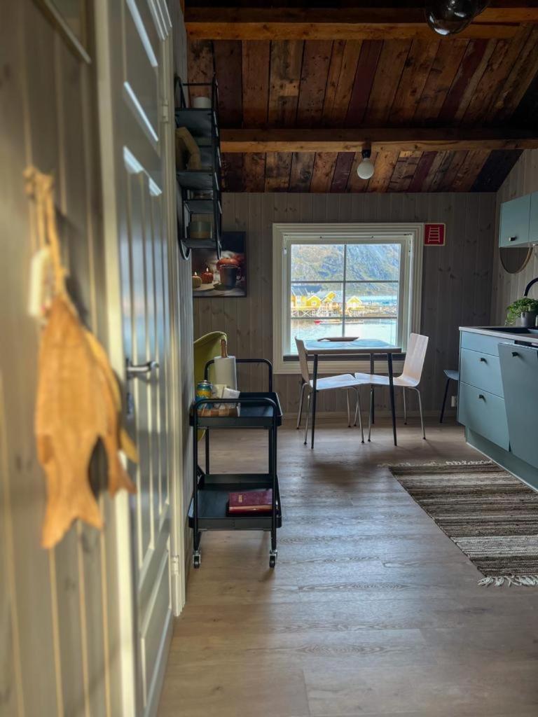 Lofoten Suite Apartments - Rostad Retro Rorbuer 雷讷 外观 照片