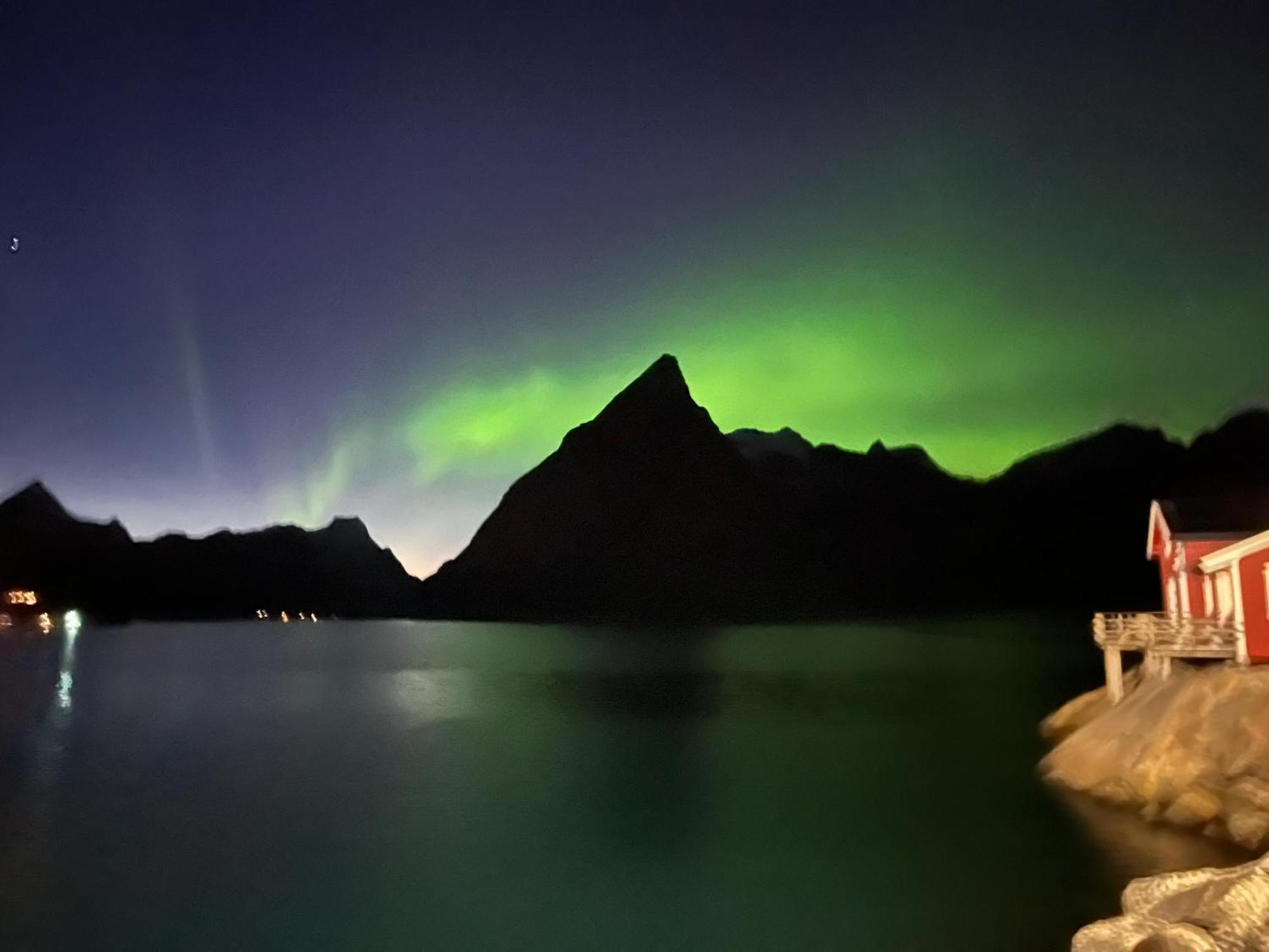 Lofoten Suite Apartments - Rostad Retro Rorbuer 雷讷 外观 照片